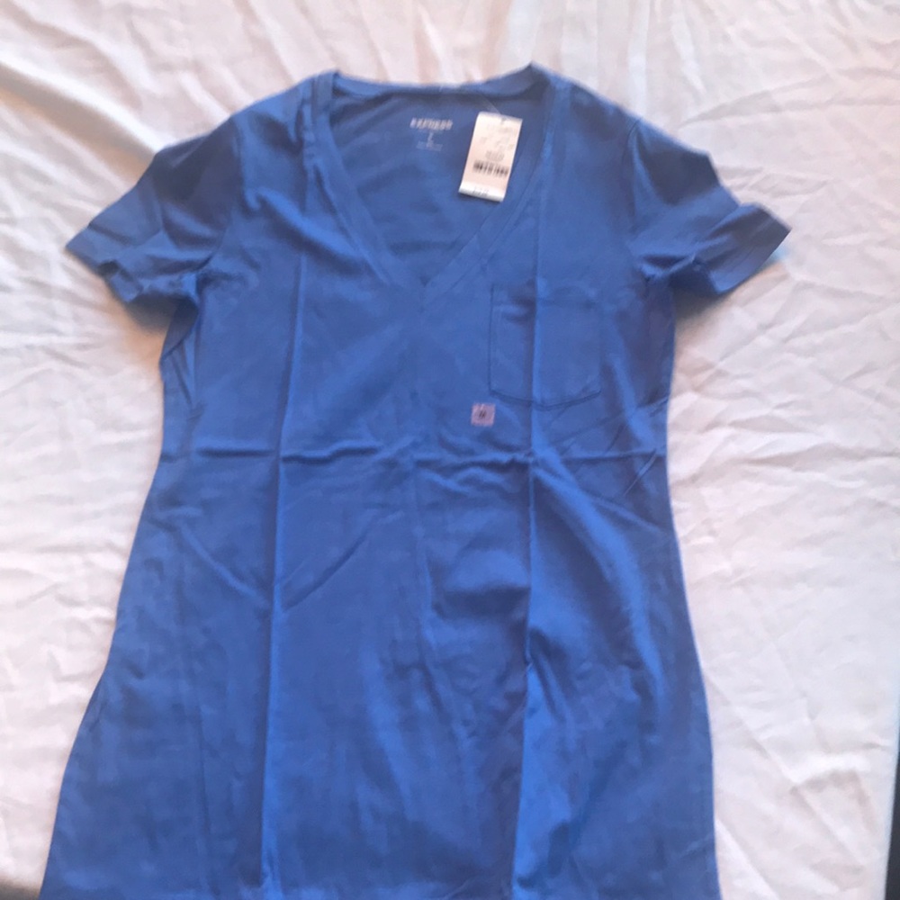 Express V neck tee medium